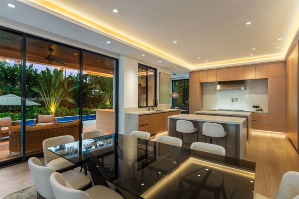 Dining room, Interior, Kitchen, Recessed Lighting, Wood Texture Flooring