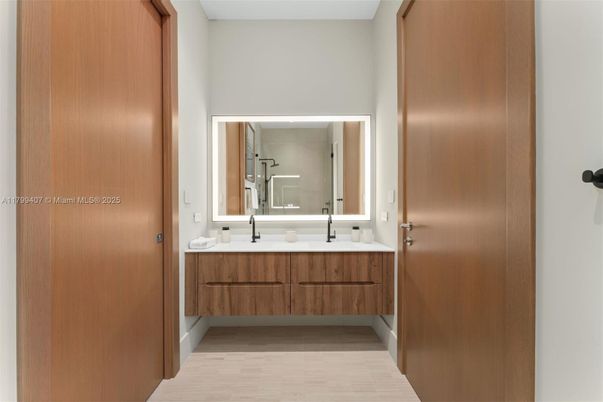 Bathroom, Dual Sink Vanities, Interior, Wood Texture Flooring