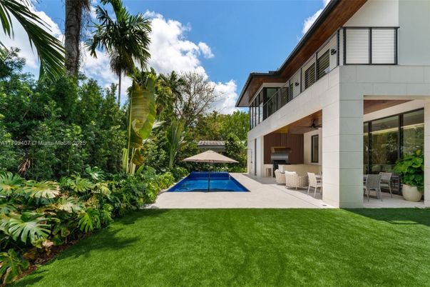Backyard, Exterior, Pool