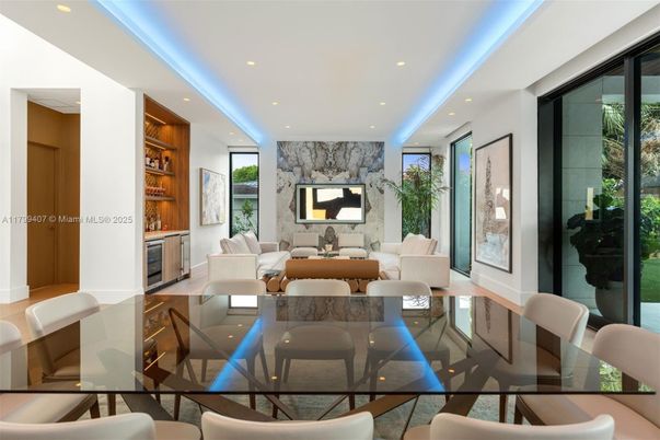 Dining room, Interior, Living room, Recessed Lighting