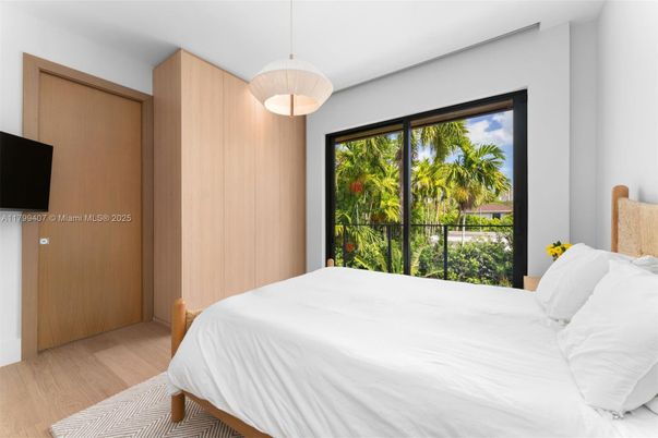 Bedroom, Interior, Pendant Lights, Wood Texture Flooring