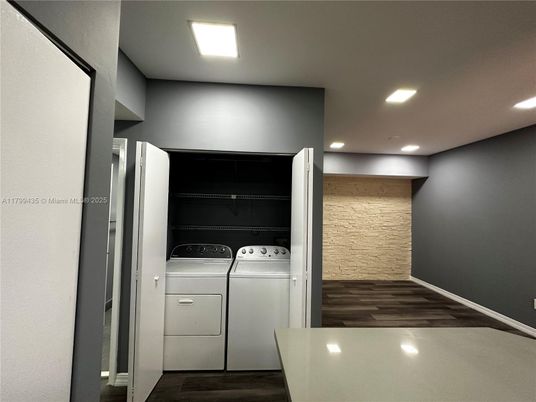 Interior, Recessed Lighting, Utility Closets, Washer, Wood Texture Flooring