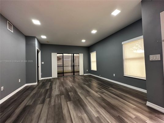 Empty room, Interior, Recessed Lighting, Wood Texture Flooring