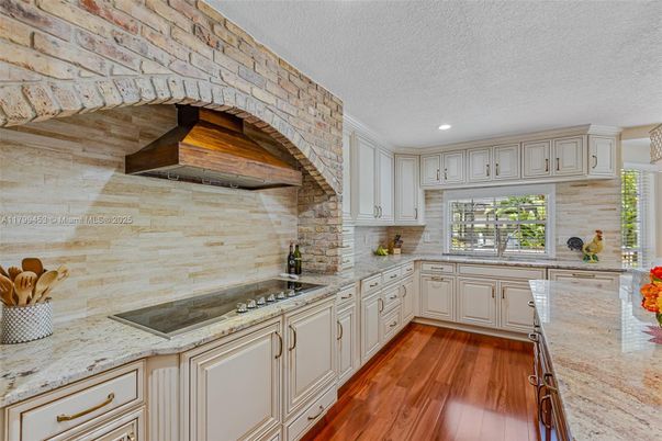 Interior, Kitchen, Recessed Lighting, Stone Walls, Wood Texture Flooring