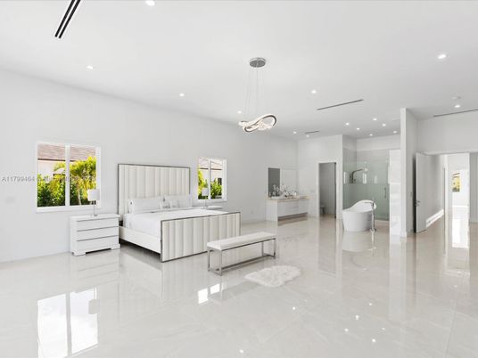 Bathroom, Bedroom, Interior, Pendant Lights, Recessed Lighting