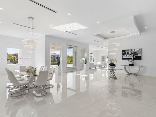 Chandelier, Dining room, Interior, Pendant Lights, Recessed Lighting