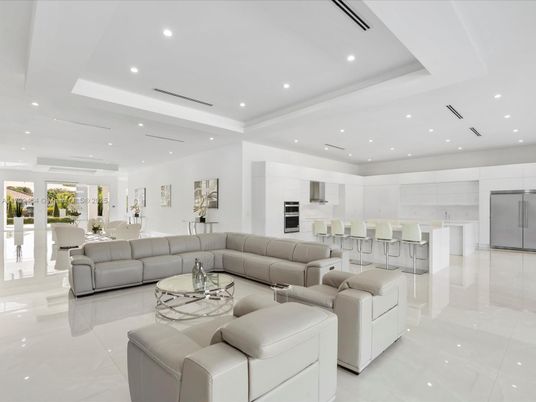 Interior, Kitchen, Living room, Recessed Lighting, Stainless Steel Appliances