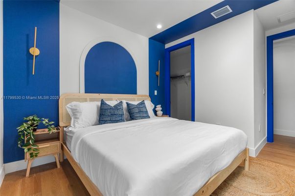 Bedroom, Interior, Recessed Lighting, Wood Texture Flooring