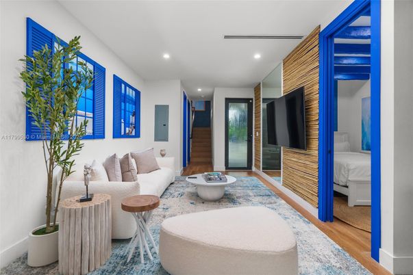 Bedroom, Interior, Living room, Recessed Lighting, Wood Texture Flooring