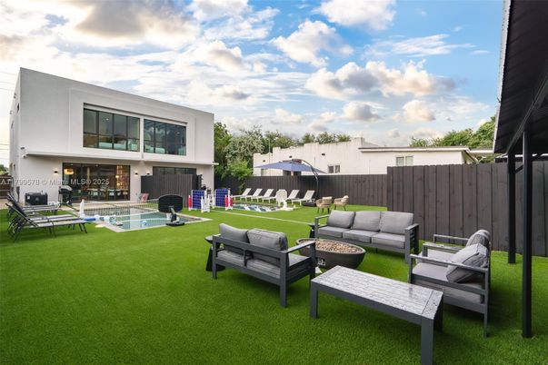 Backyard, Exterior, Pool