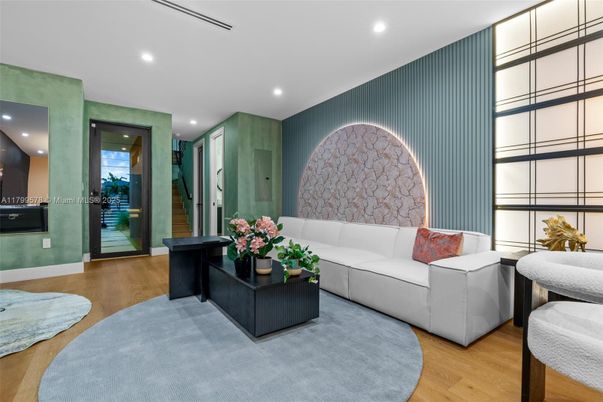 Interior, Living room, Recessed Lighting, Wood Texture Flooring