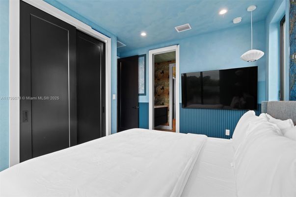 Bedroom, Interior, Pendant Lights, Recessed Lighting