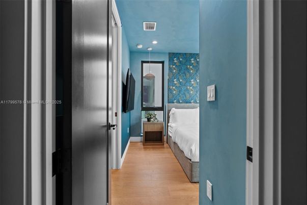 Bedroom, Interior, Pendant Lights, Recessed Lighting, Wood Texture Flooring