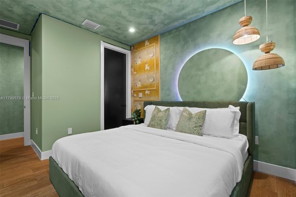 Bedroom, Interior, Pendant Lights, Recessed Lighting, Wood Texture Flooring