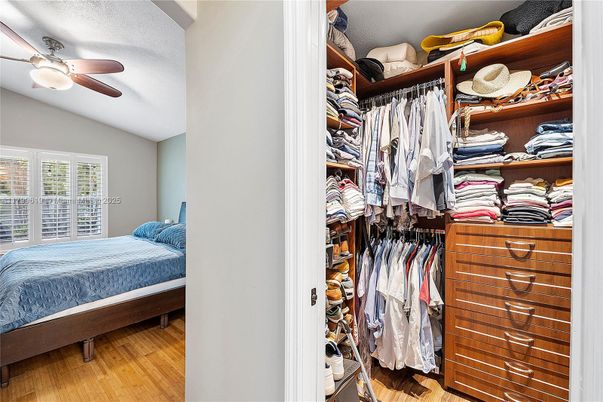 Bedroom, Interior, Walk-in Closets, Wood Texture Flooring