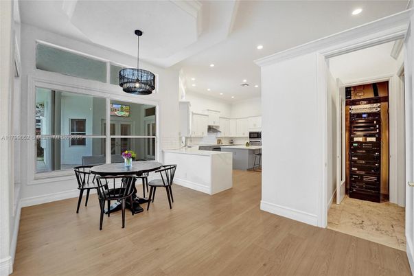 Dining room, Interior, Kitchen, Pendant Lights, Recessed Lighting, Wood Texture Flooring