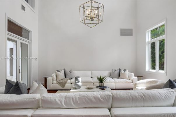Interior, Living room, Pendant Lights