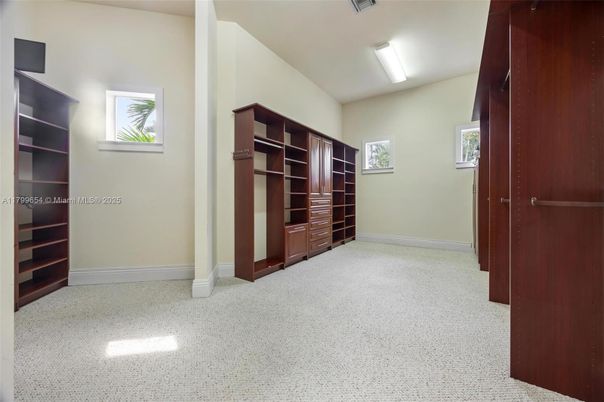 Interior, Walk-in Closets