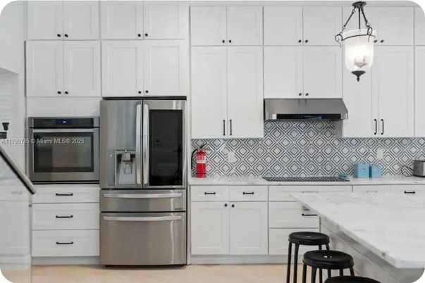 Interior, Kitchen, Stainless Steel Appliances