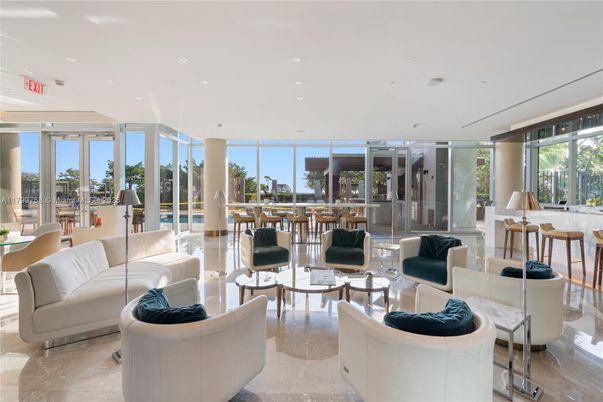 Dining room, Interior, Living room, Recessed Lighting