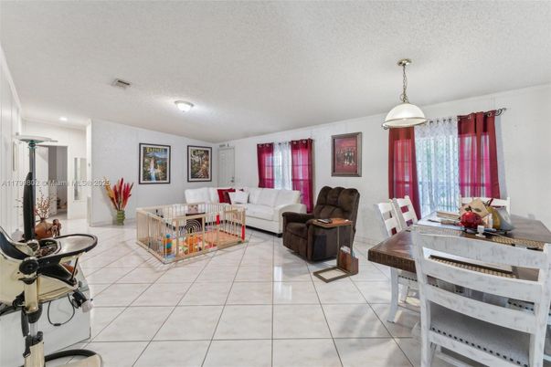 Dining room, Interior, Living room, Recessed Lighting