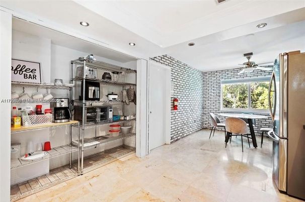 Dining room, Interior, Recessed Lighting