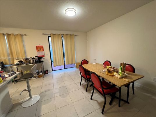 Dining room, Interior