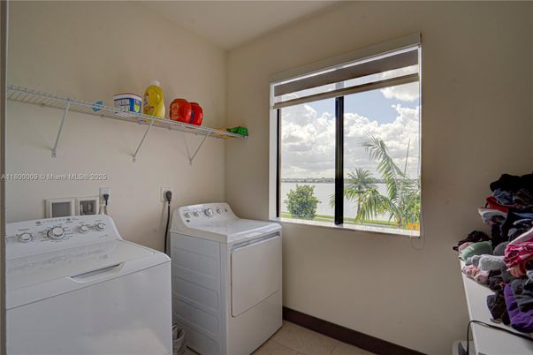 Interior, Utility Closets, Washer