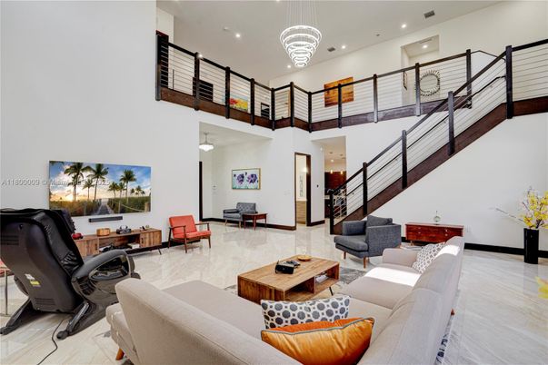 Interior, Living room, Pendant Lights, Recessed Lighting