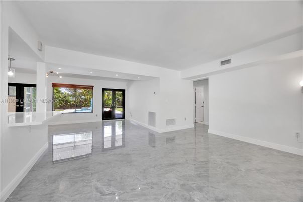 Empty room, Interior, Marble, Recessed Lighting