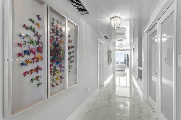 Chandelier, Interior, Marble