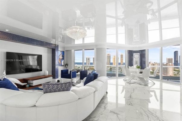 Chandelier, Dining room, Interior, Living room, Marble