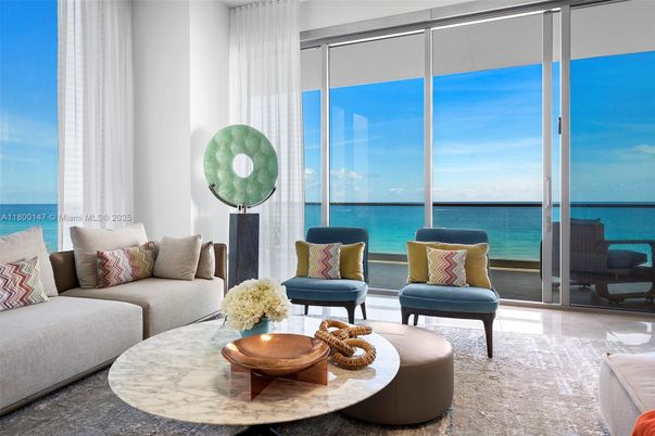 Interior, Living room, Water