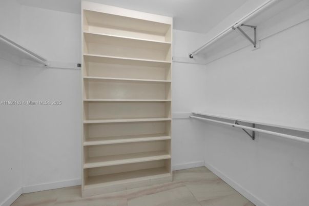 Interior, Walk-in Closets