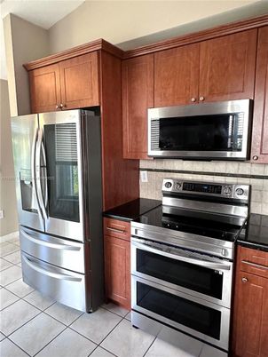 Interior, Kitchen, Stainless Steel Appliances