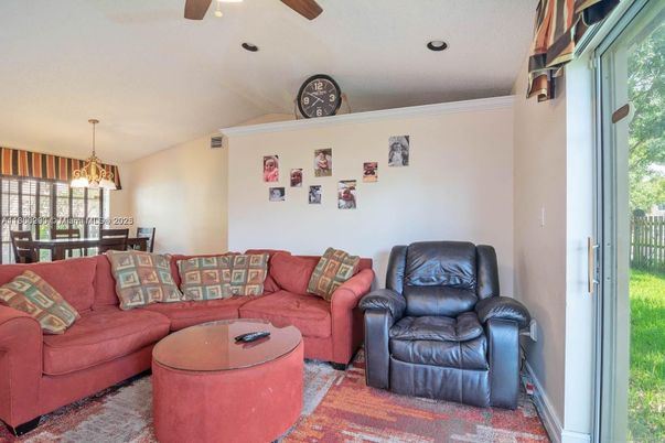 Dining room, Interior, Living room, Pendant Lights, Recessed Lighting