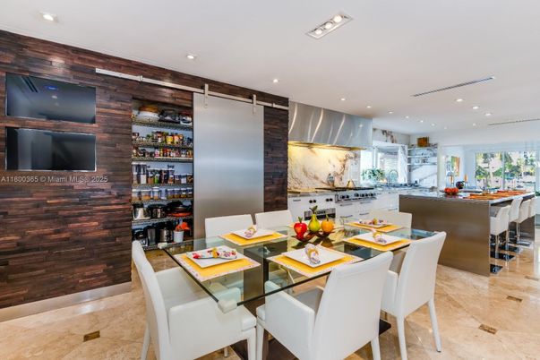 Dining room, Interior, Kitchen, Recessed Lighting, Wooden Walls