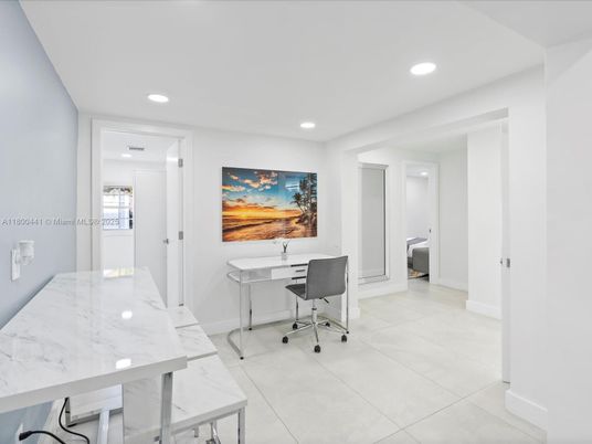 Interior, Recessed Lighting