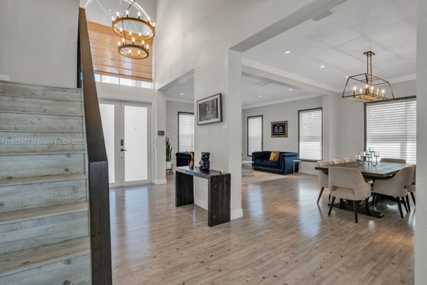 Chandelier, Dining room, Interior, Living room, Pendant Lights, Recessed Lighting, Wood Texture Flooring