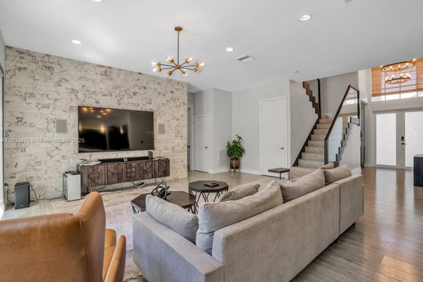 Interior, Living room, Pendant Lights, Recessed Lighting, Wood Texture Flooring