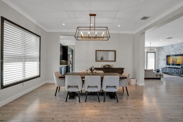 Chandelier, Dining room, Interior, Pendant Lights, Recessed Lighting, Wood Texture Flooring