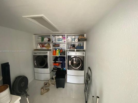 Interior, Utility Closets, Washer