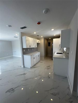 Interior, Kitchen, Marble, Recessed Lighting