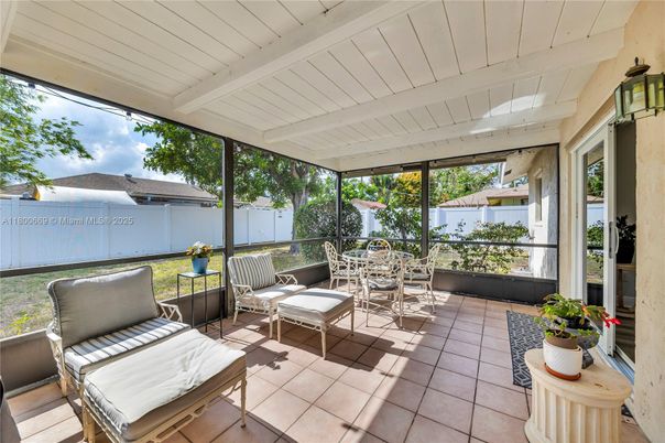 Exterior, Sun Room