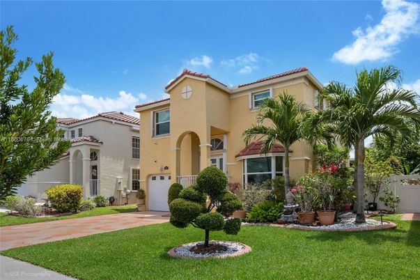 Attached, Backyard, Exterior, Facade, Mediterranean
