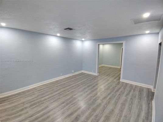 Empty room, Interior, Recessed Lighting, Wood Texture Flooring