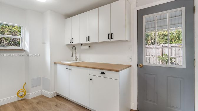 Interior, Kitchen, Wood Texture Flooring
