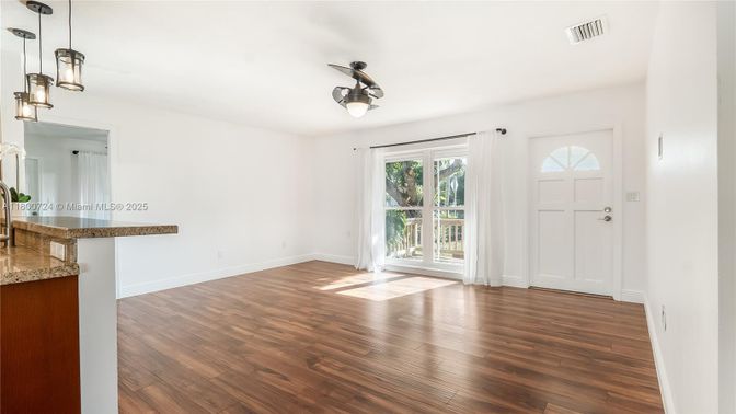 Empty room, Interior, Pendant Lights, Wood Texture Flooring