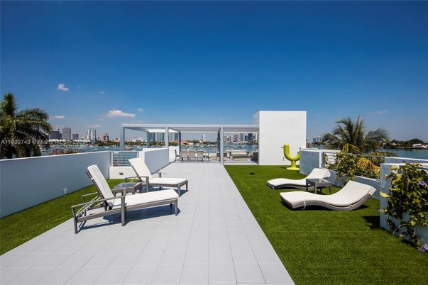 Backyard, Exterior, Water