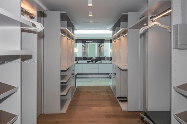 Interior, Recessed Lighting, Walk-in Closets, Wood Texture Flooring